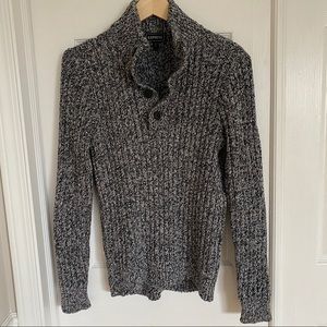 Express Men’s Gray Heavy Knit Sweatshirt